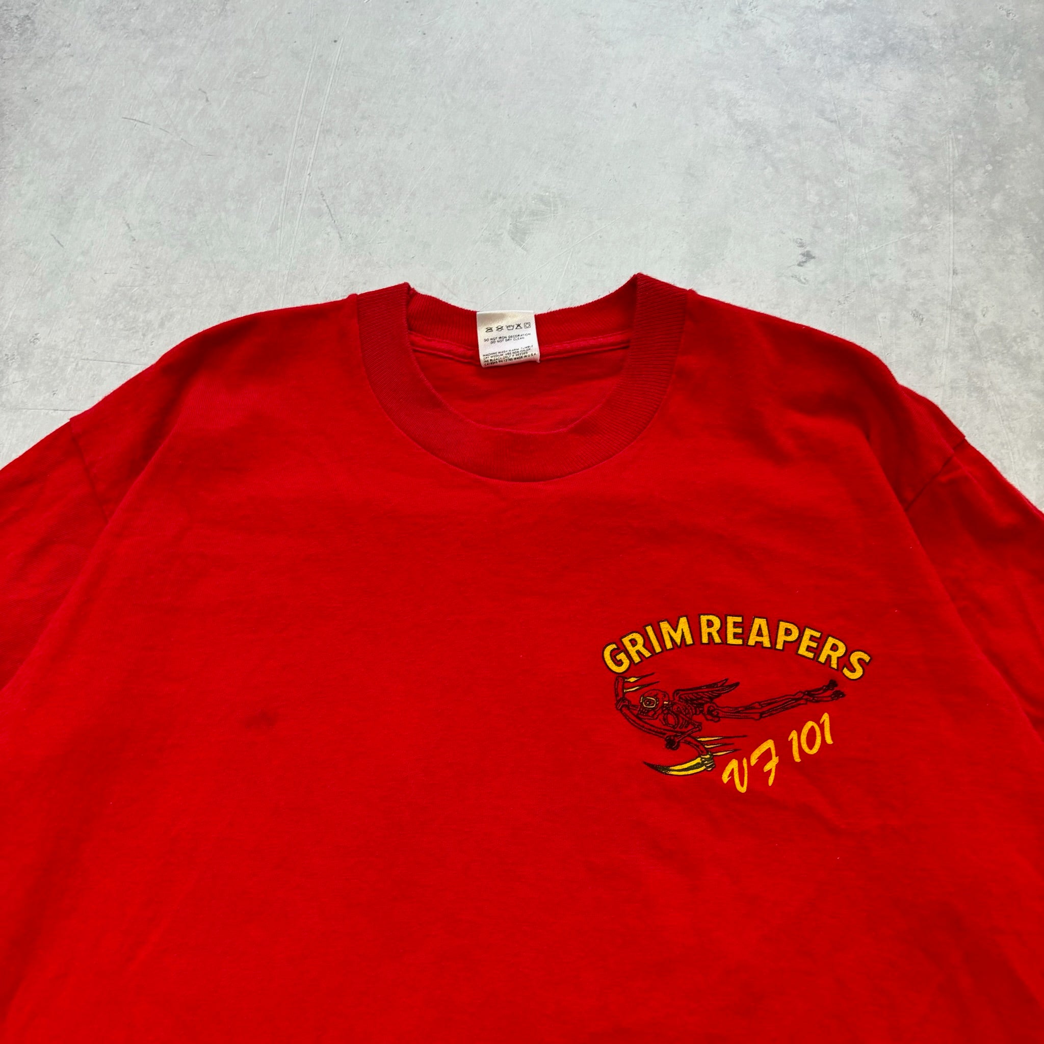 Vintage T Shirt Mens Medium Red Single Stitch Graphic Print 90s USA Military