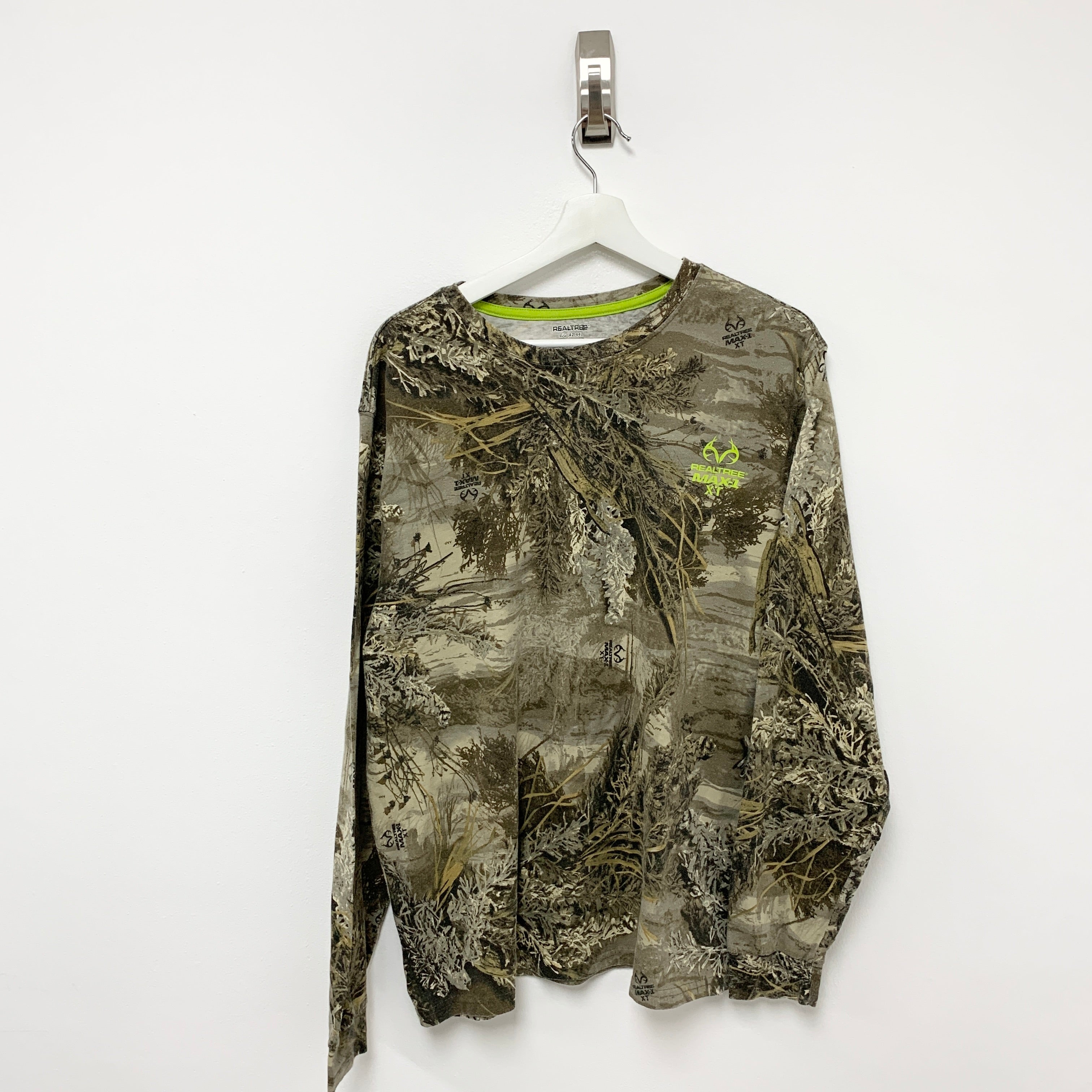 Vintage RealTree Camo USA Hunting Longsleeve T Shirt Large