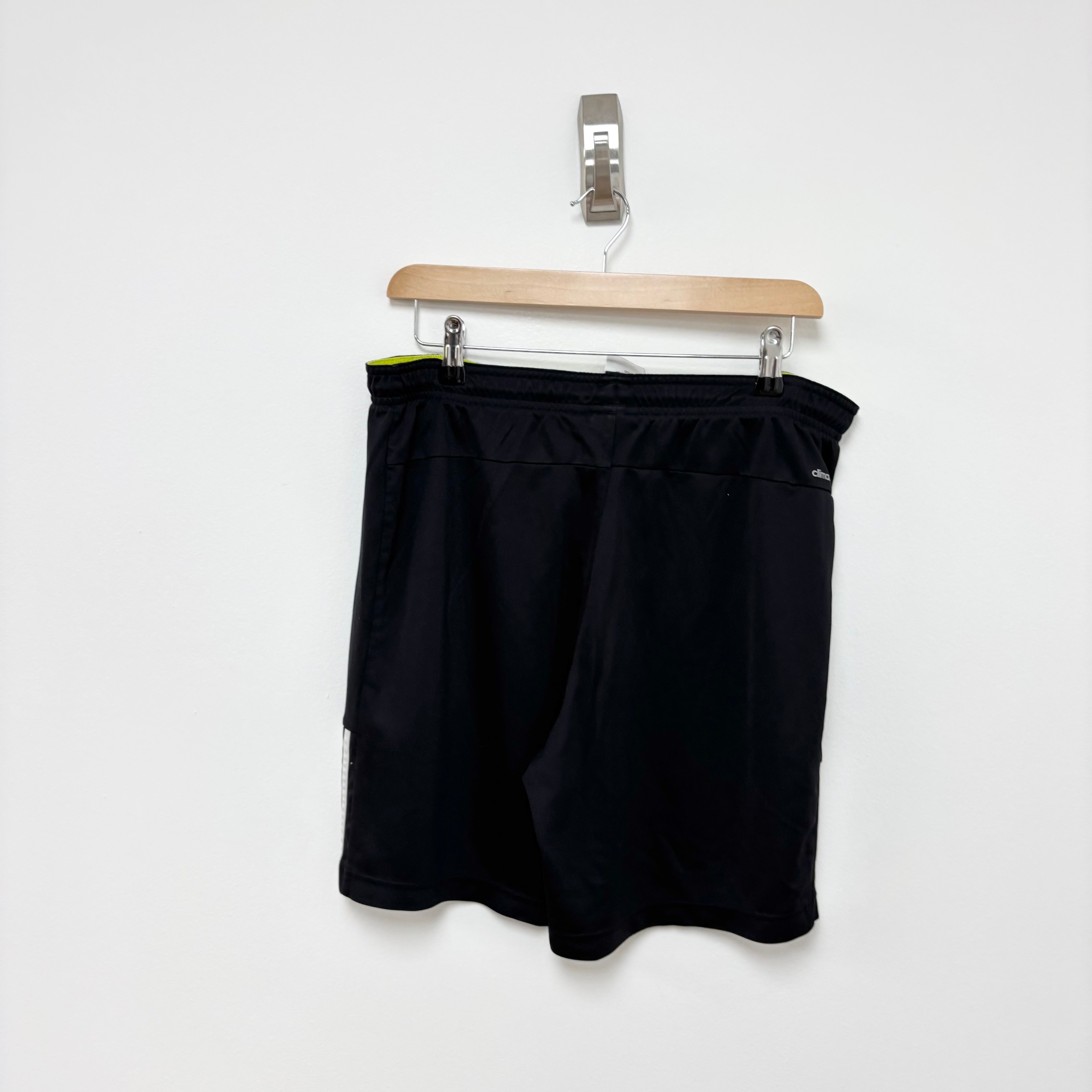 Adidas Shorts Mens Medium Black Sports Running Gym Athletic Pockets