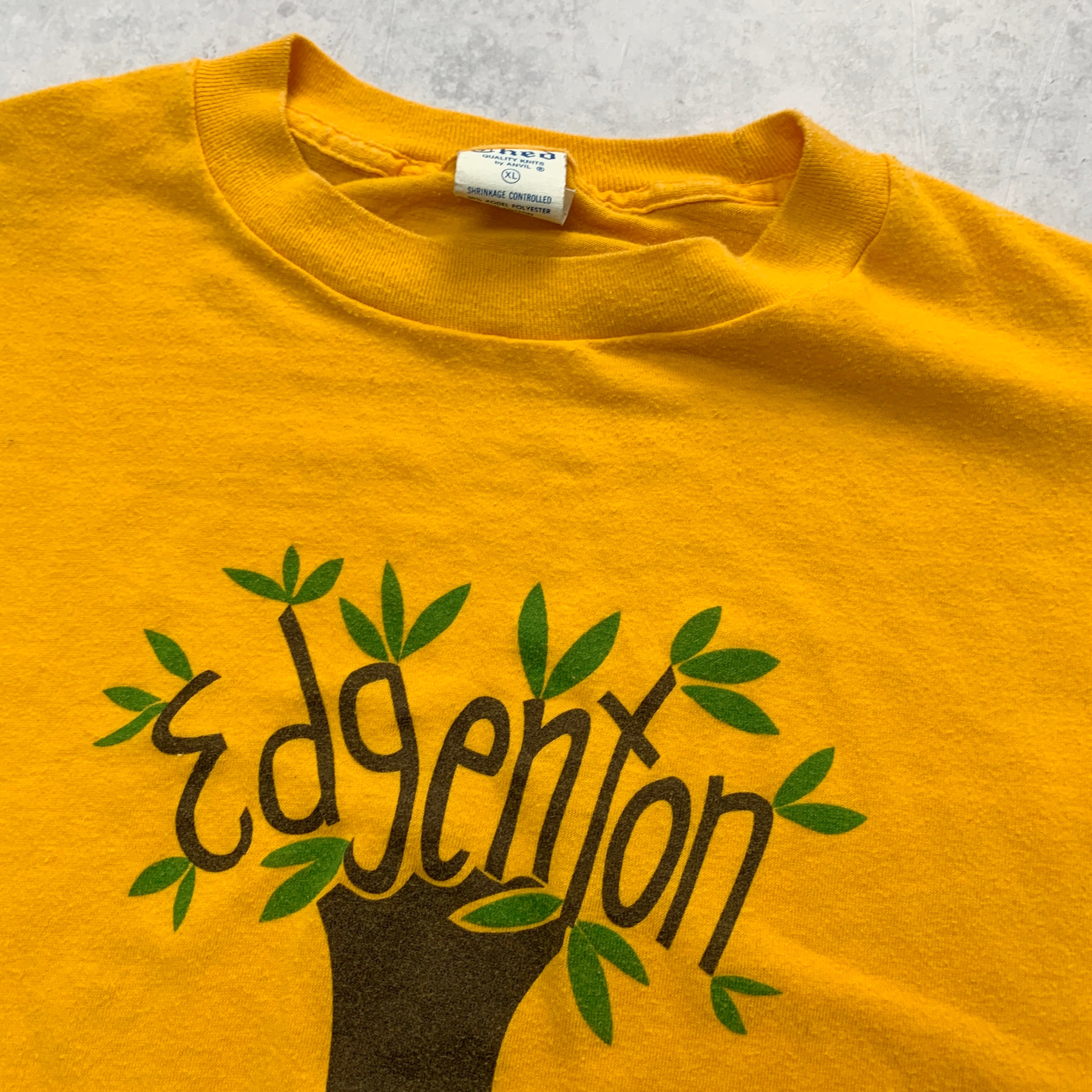 Vintage T Shirt Mens Medium Yellow Single Stitch Graphic Print 80s USA Tourist