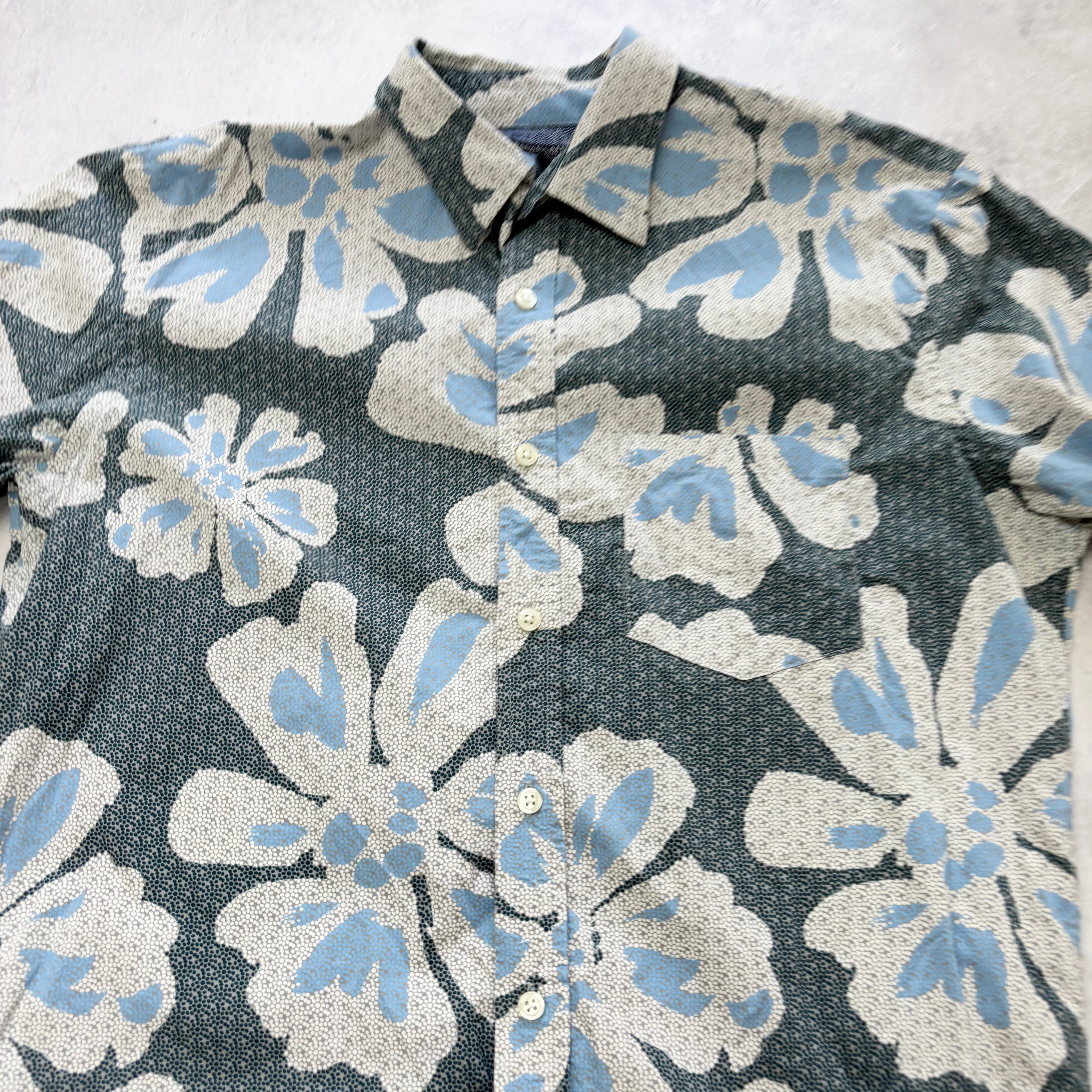 Hawaiian Shirt Mens Medium Blue Floral Aloha Short Sleeve Cotton