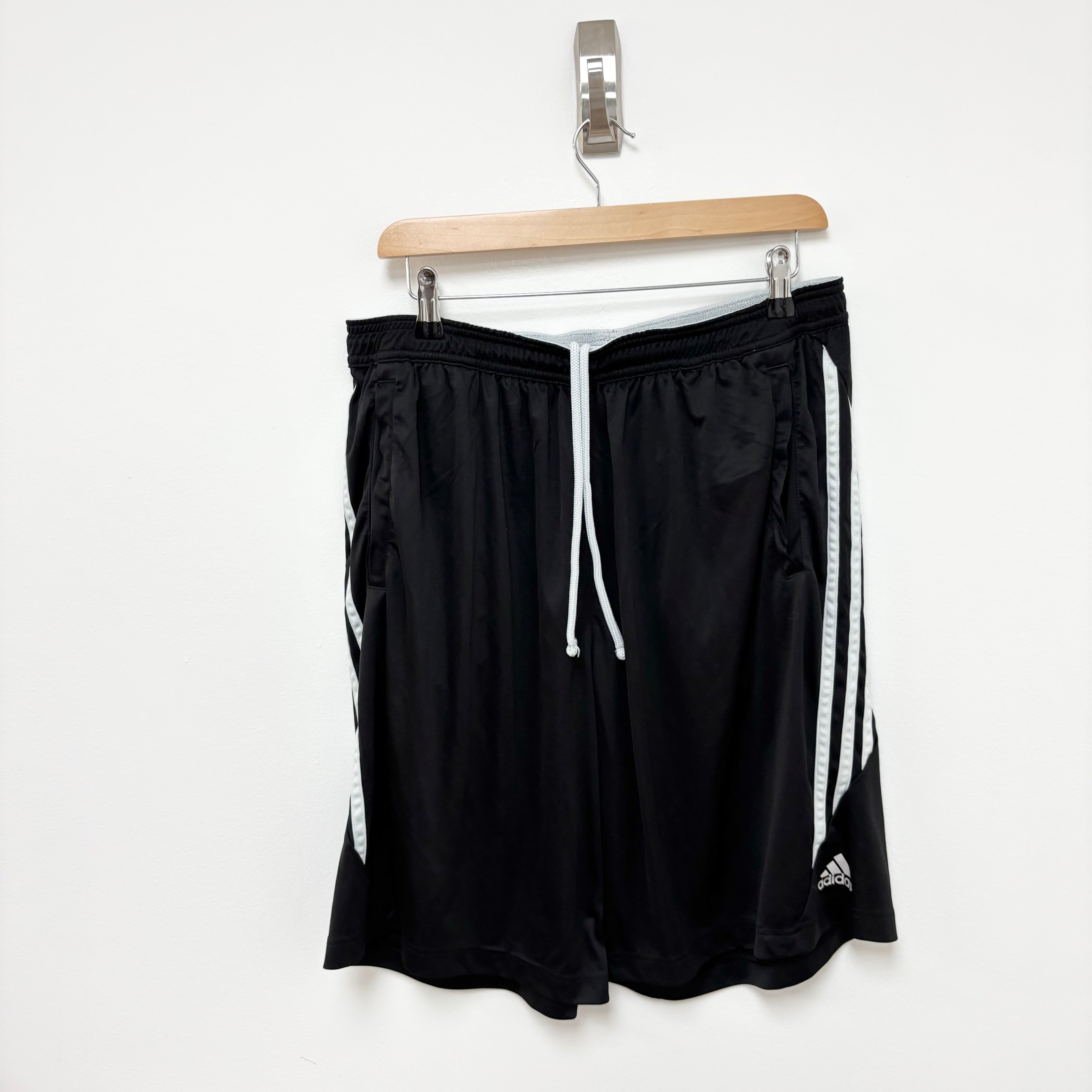 Adidas Shorts Mens XL Black Sports Running Gym Athletic Pockets (E)