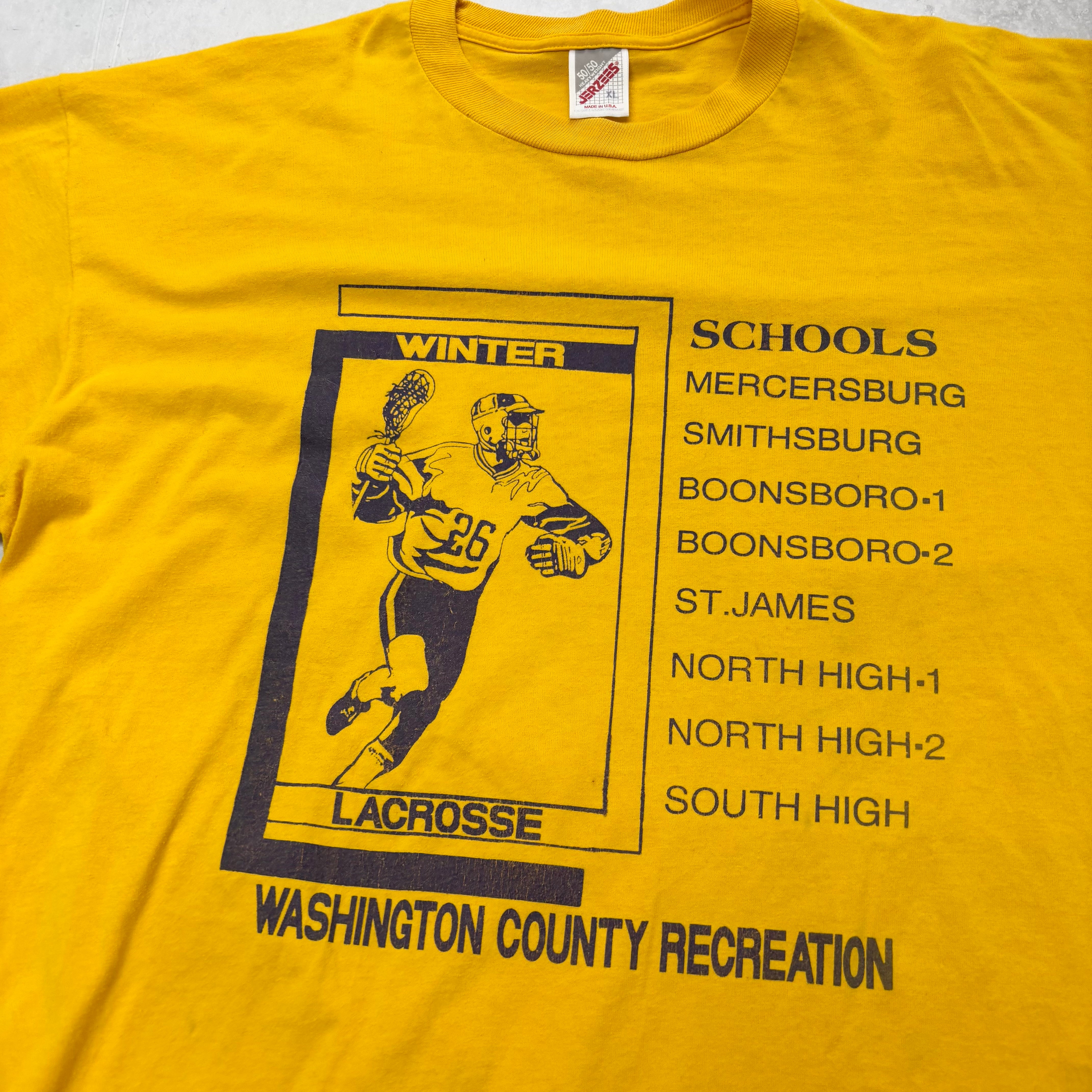 Vintage T Shirt Mens XL Yellow Graphic Print 90s College Sports (E)