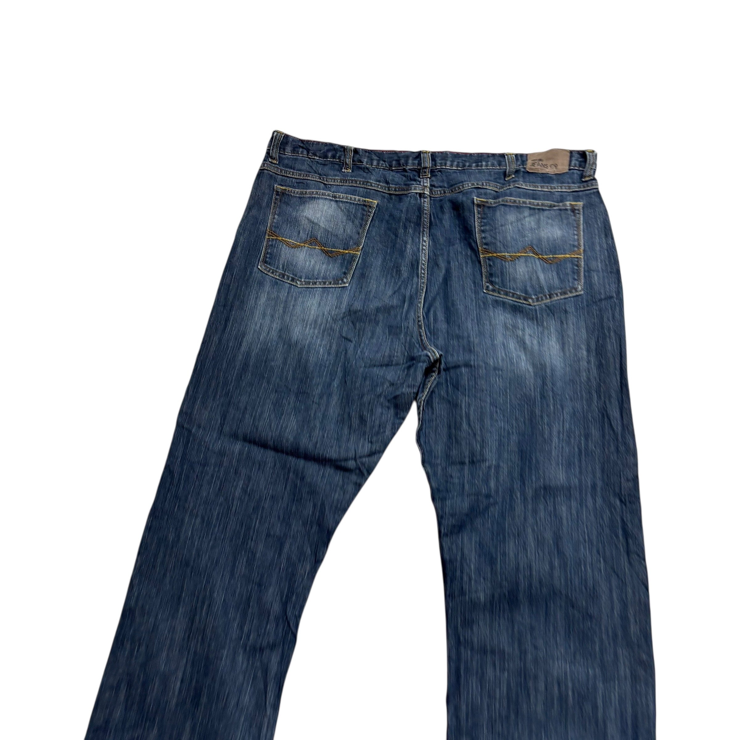 Wrangler Jeans W42 L32 Mens Dark Blue Relaxed Bootcut Fit Vintage Denim (E)