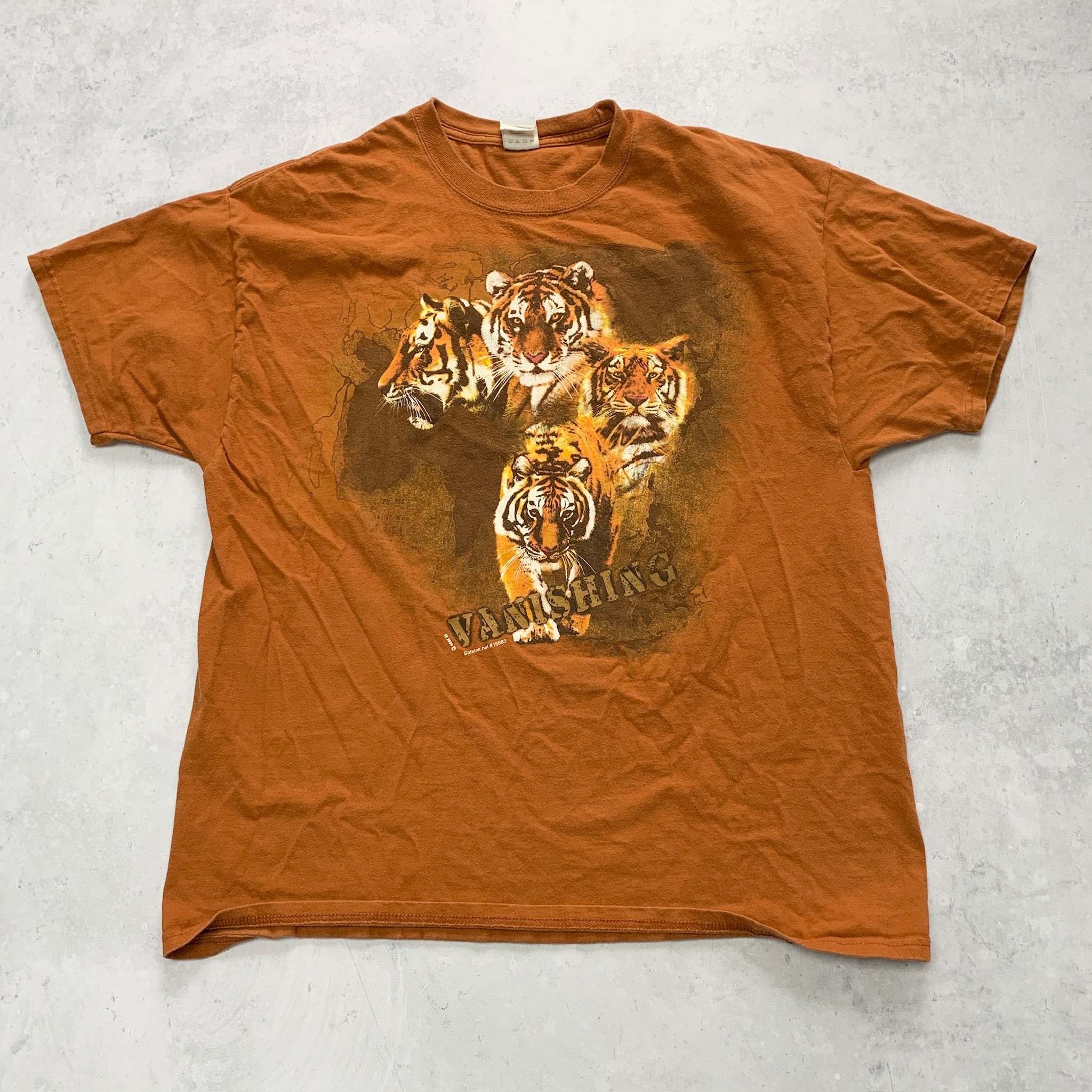 Vintage T Shirt Mens Large Orange Graphic Print Y2K USA Tourist Nature Tiger