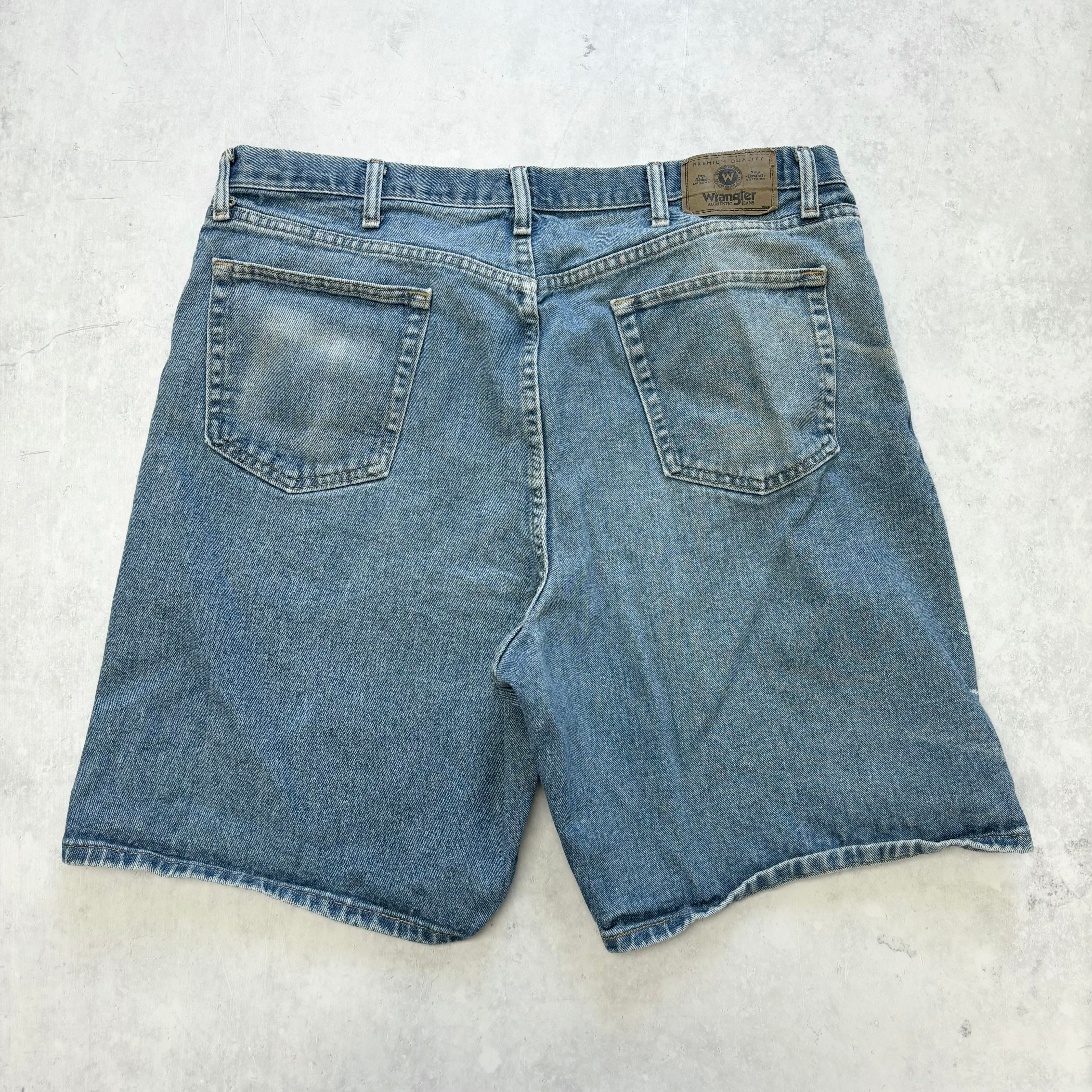 Vintage Wrangler Jorts W40 Mens Denim Shorts Mid Blue Baggy Relaxed Fit